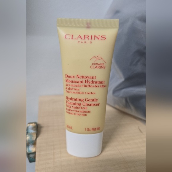 Clarins Other - Clarins Gentle Foaming Cleanser - Cream-new